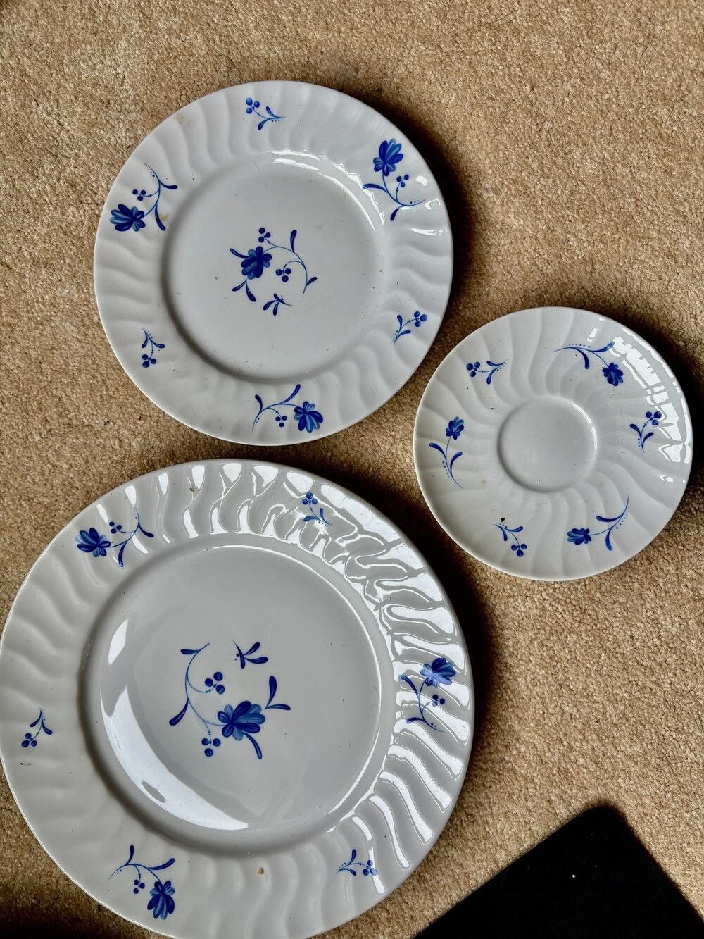 Vintage Royal Worcester White Blue Flower Blue Bow Pattern Plate Set Of 3